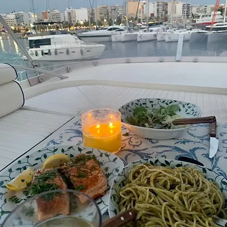 Yacht 18m Sunseeker In Mallorca
