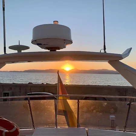 Botel Yacht 18m Sunseeker In Mallorca Mit Fruehstueck & Bordcrew El Arenal (Mallorca)